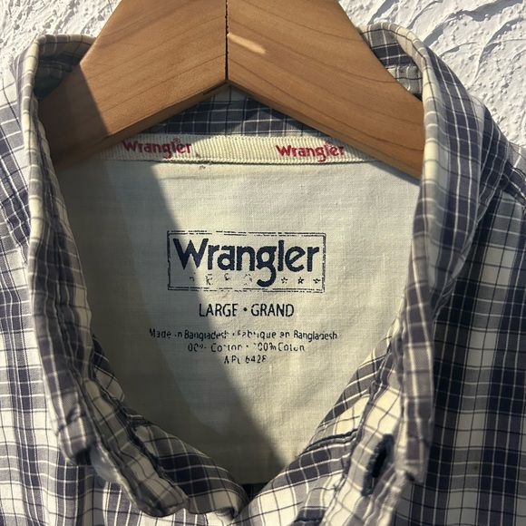 Men’s Wrangler 100% Cotron Short Sleeve Grey Plaid Shirt Size Large - Picture 3 of 4